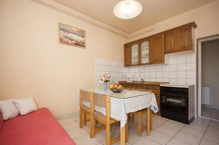 Apartments Zdenka - B&B Brodarica