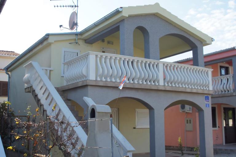 Pahert Beach Apartment - Chambres d'hôtes Vir