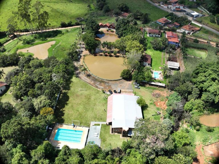 Pousada Recanto das Aves - Bed and Breakfast Socorro