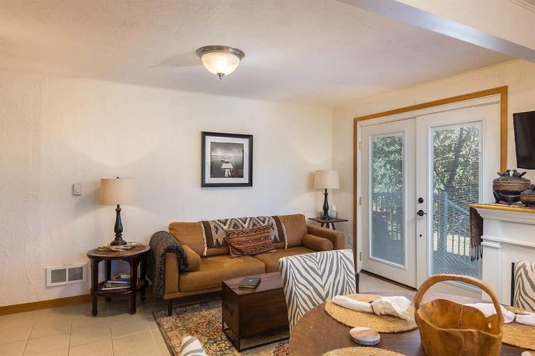SQ Ramblin Rose 3 - B&B Sequim