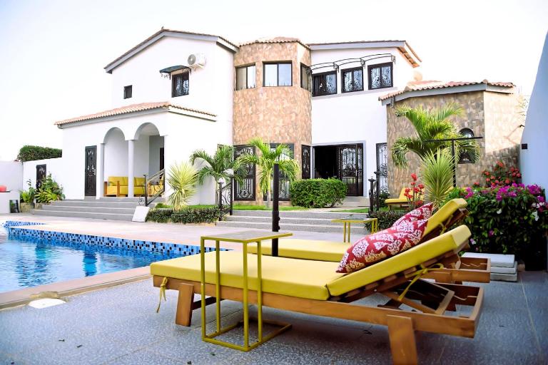 Keur Adiana - B&B Ngaparou