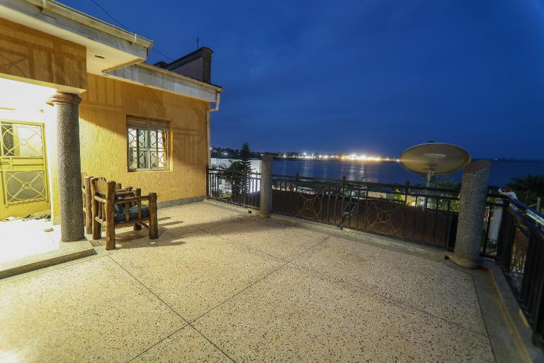 Kampala Lake View Getaway, 1BR,2PPL - Bed and Breakfast Kampala