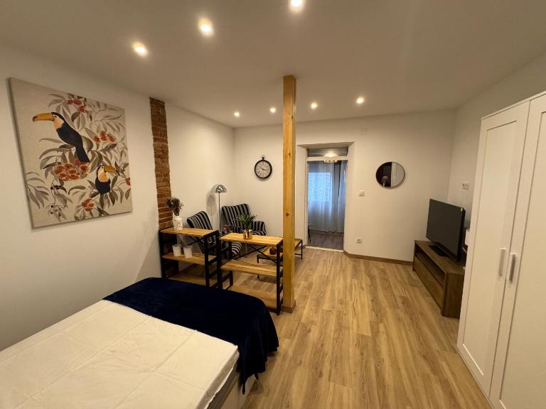 Vacare Renedo - B&B Santander