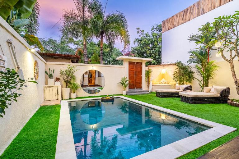 Villa Gea by JB Villas - Bed and Breakfast Seminyak
