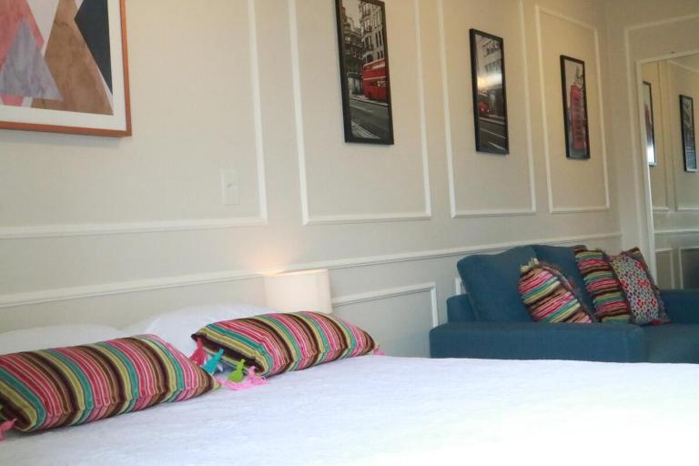 Private Boiserie Studio Apartment with Garage - B&B Ponta Grossa