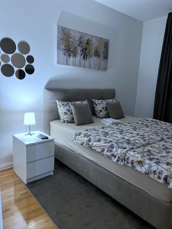 PLEASURE LUX Bg - B&B Belgrade