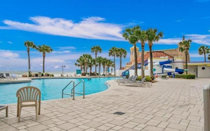 Almost Heaven at Ocean Walk Resort! - Ferienwohnung Daytona Beach