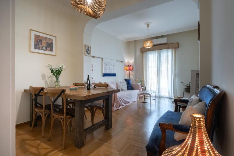 Bohemian Art Acropoli Apartment - B&B Atenas