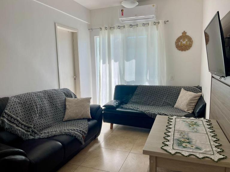 Apto Praia Caiobá - Central Region - 450 m da praia - Chambres d'hôtes Matinhos