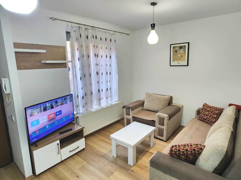 CityNest Downtown Prishtina Retreat - Bed and Breakfast Pristina