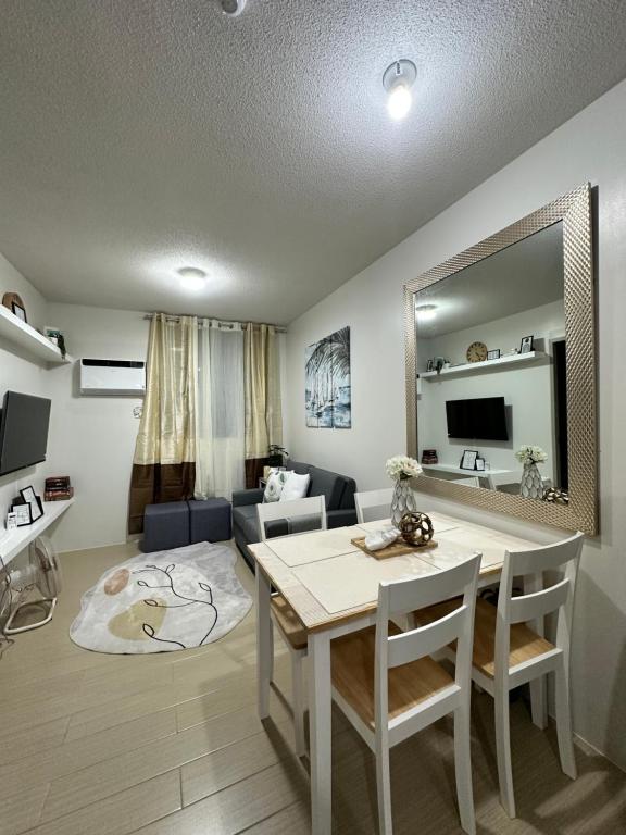 2 bedroom unit near BGC Taguig and NAIA Airport - B&B Manila