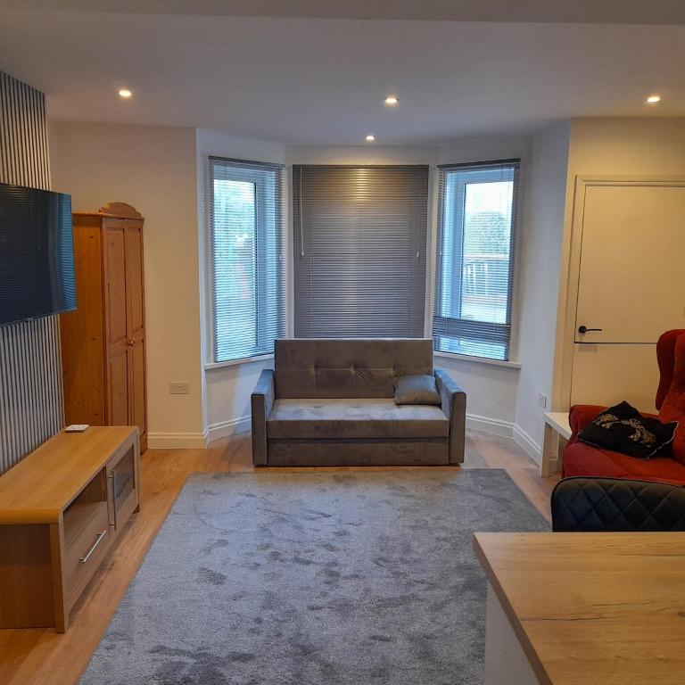 Modern 1-Bed Flat in Dover - B&B Dover