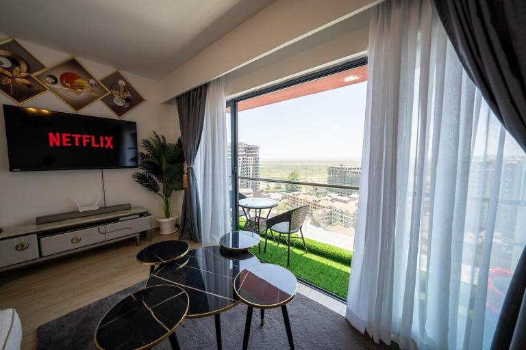 FREE Airport Pickup and drop off 15 min to JKIA Nairobi Park View - B&B Nairobi