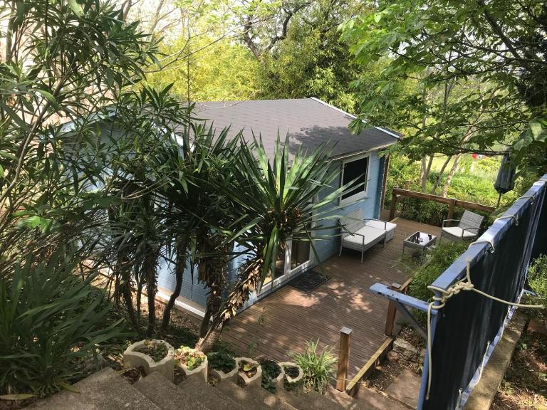 Le Chalet Bleu - jacuzzi - B&B Aix-en-Provence