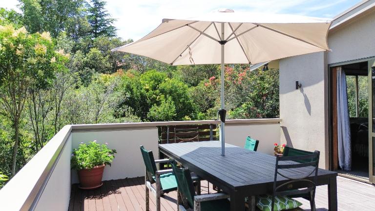 Large, Comfy, Stylish Apartment - Bed and Breakfast Havelock North