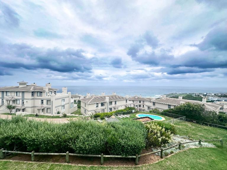 Sunset Cove 3 Bedroom Villa - B&B Mossel Bay