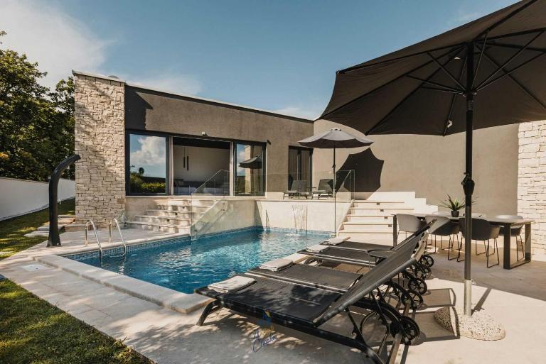 Villa Niz I by AwayToCroatia - Bed and Breakfast Mazurija