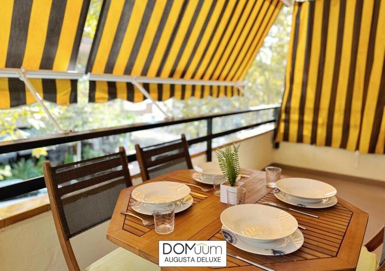 DOMuum Holidays - AUGUSTA II - B&B Salou