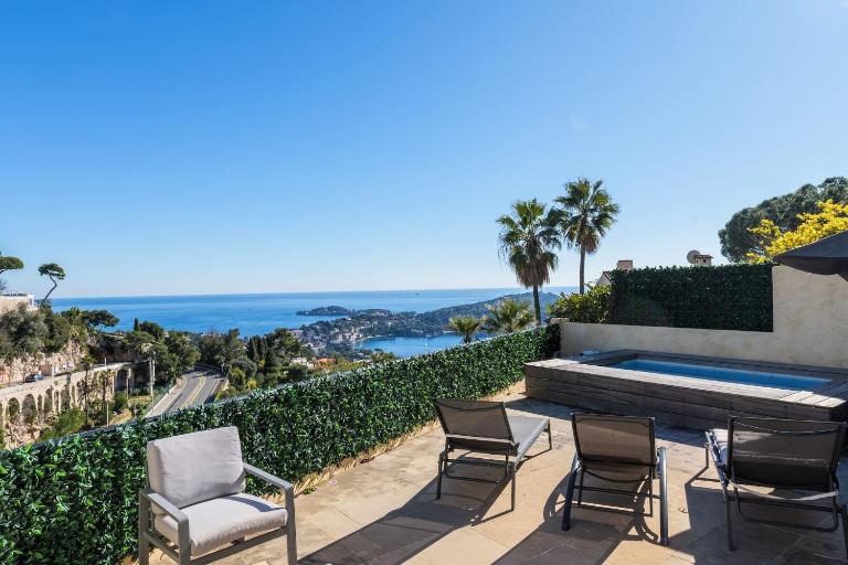 Elegance, serenite et vue exeptionnelle sur la rade - B&B Villefranche-sur-Mer