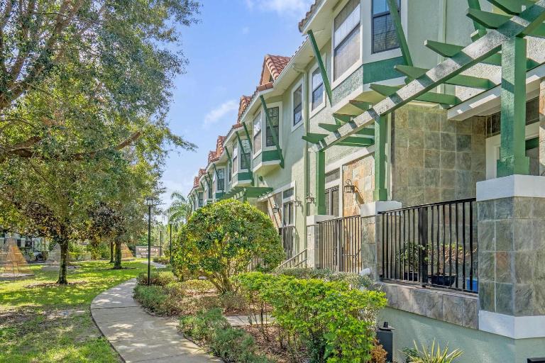 Your Summer Getaway Awaits - Townhome by Disney! - Chambres d'hôtes Orlando