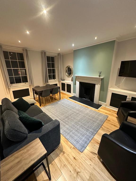 Trafalgar Square bright retreat - B&B London