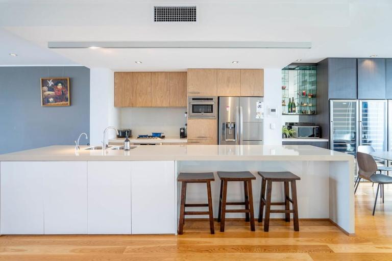 Luxury 4B Docklands Penthouse water city views - B&B Melbourne