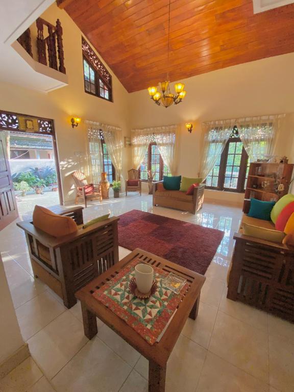 Dili's Homestay - Private Villa - B&B Kandy