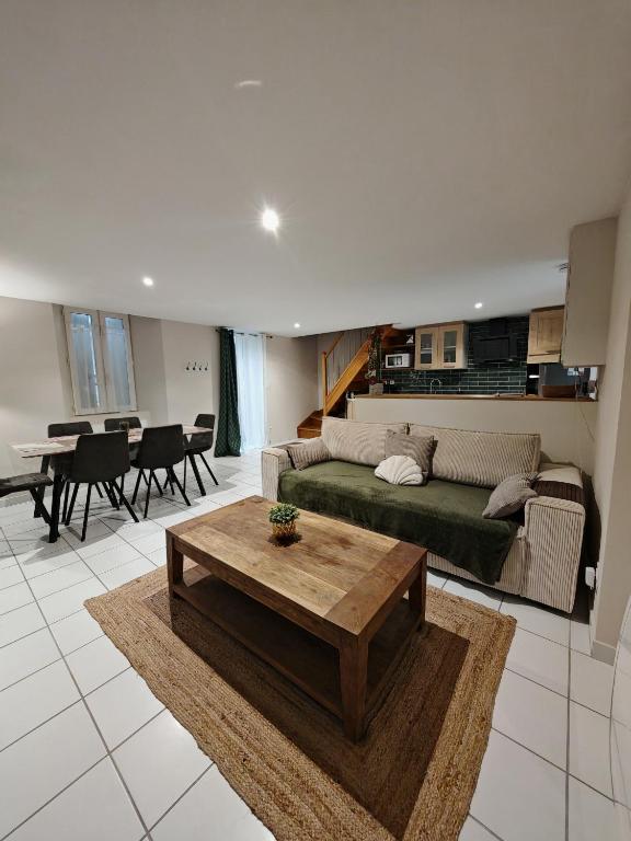 Jolie Maison au 34 centre-ville - B&B Angoulême