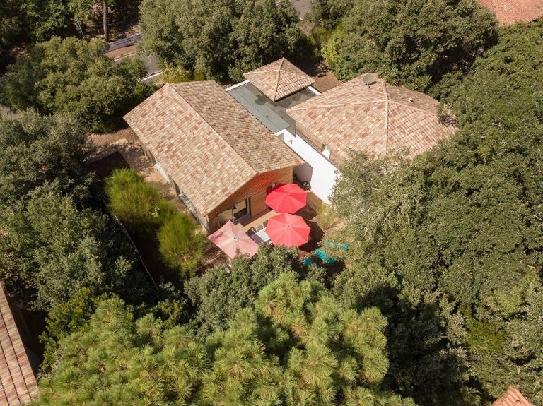 Villa Bikiak, proche de la plage, cœur Mouleau - B&B Arcachón