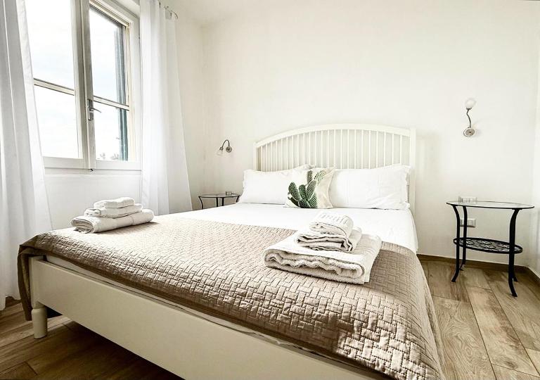 LaureLiving Holiday Home Villetta Minima - B&B La Maddalena