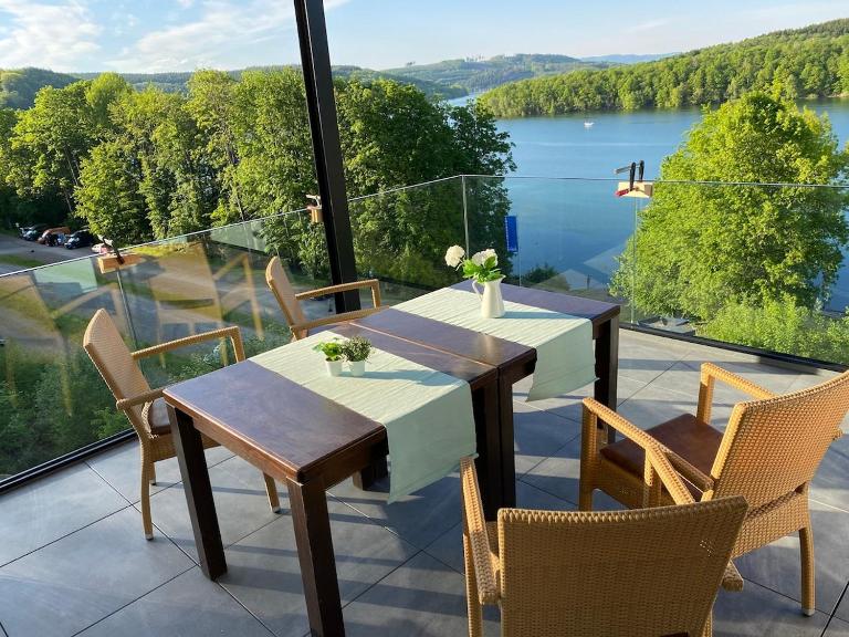 # 1 Ommi Kese Penthouse mit privater Panorama Sauna - Ferienwohnung Olpe