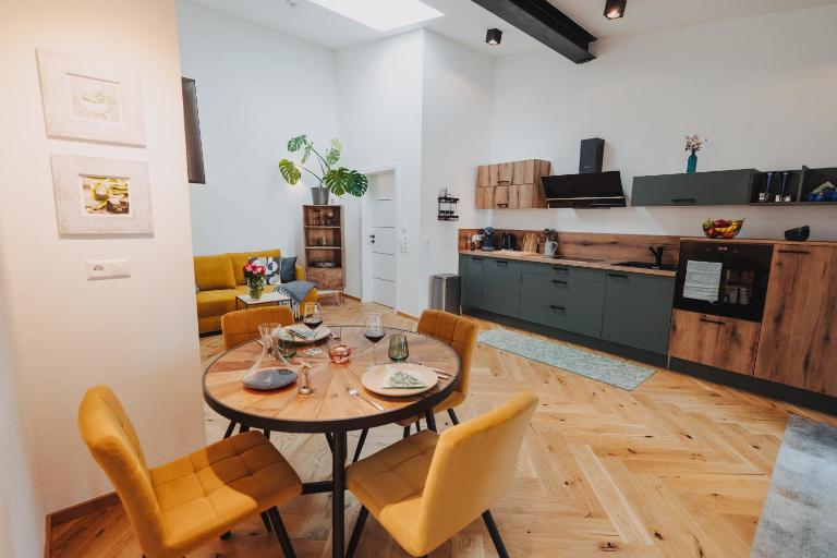 Cocohaus - Bed and Breakfast Lehrensteinsfeld