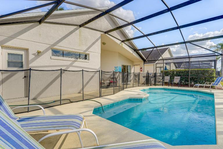9 Mi to Disney: Home w/ Pool Table & Water Views! - Ferienwohnung Kissimmee