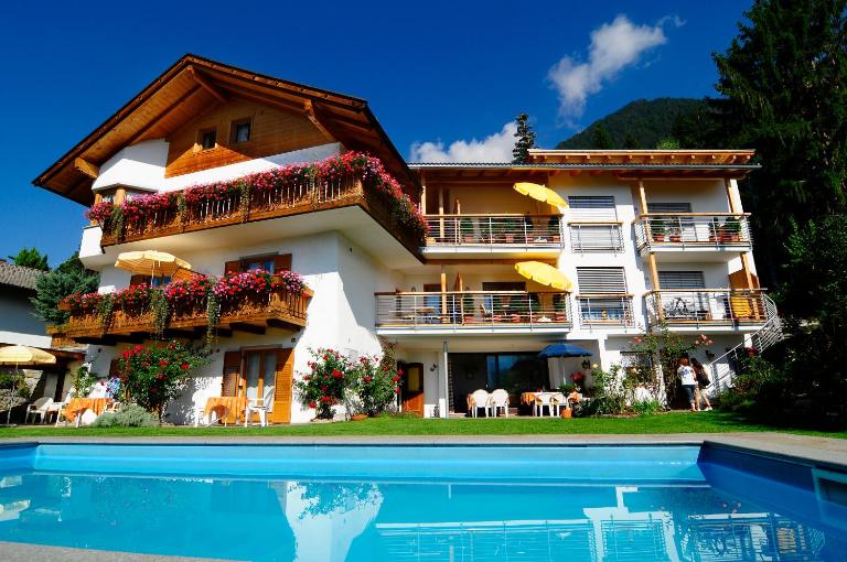 Haus Rosengarten - Ferienwohnung Dorf Tirol