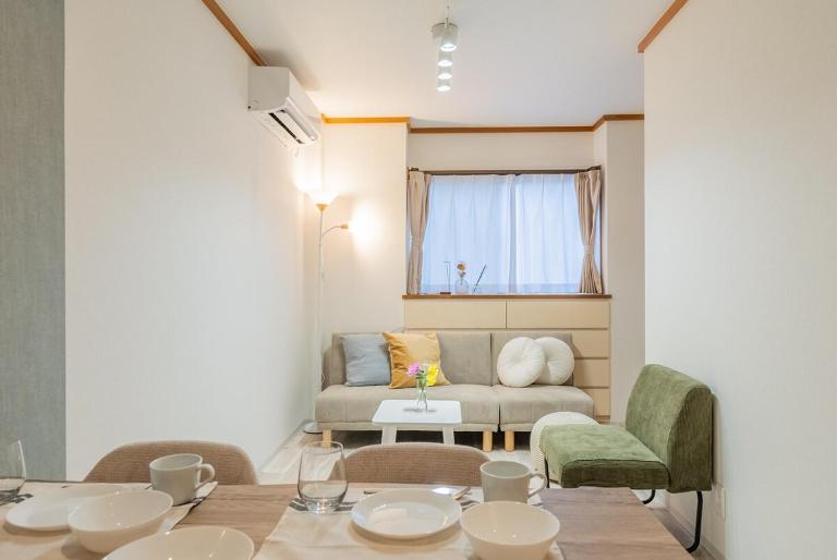Iemori - Bed and Breakfast Osaka