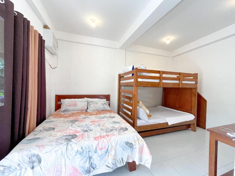 KnowWell Siargao Room 3 - Bed and Breakfast General Luna