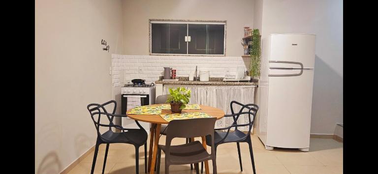 Apartamento 1 quarto a 50m da Praia de Itaipava - Chambres d'hôtes Itapemirim
