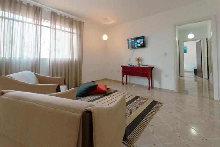 Apartamento amplo e confortável em Maringá - Chambres d'hôtes Maringá
