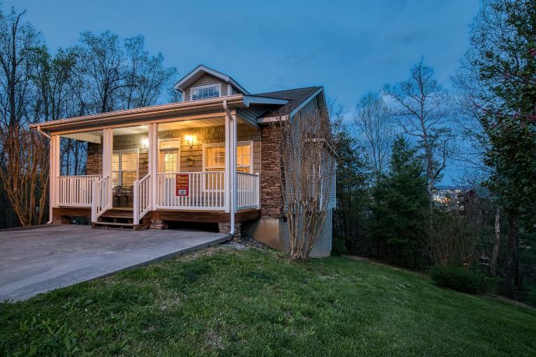 Sunset Passion - B&B Pigeon Forge