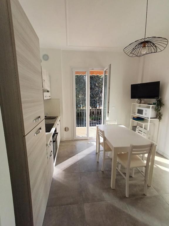 Brezza Marina - Bed and Breakfast Pietra Ligure