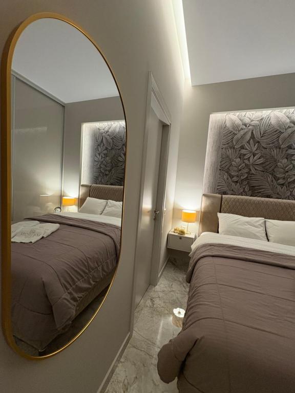 Central Luxury Apartment Maison De Luxx A11 - B&B Larissa