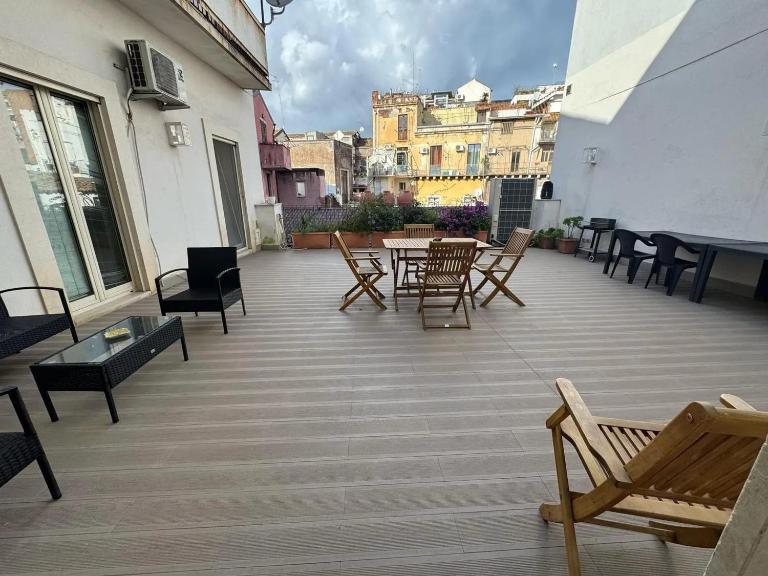 Spacious Apartment in Catania, terrace & city view - B&B Catania