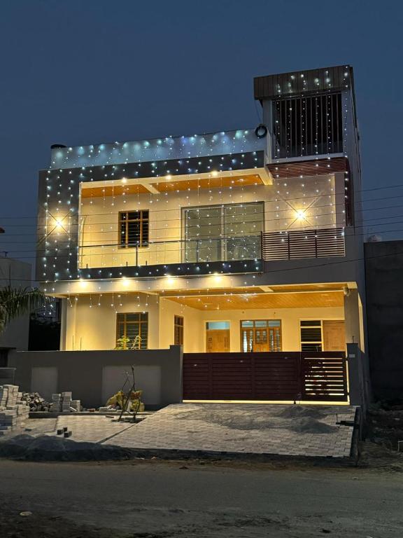 Praleen Villa - Bed and Breakfast Udaipur