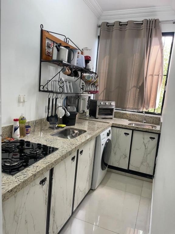Casa confortável com um quarto - Ferienwohnung Barueri