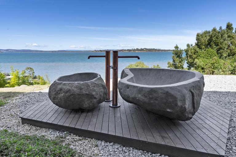 Stylish Home with Outdoor Area & Spectacular Views - Chambres d'hôtes Penna