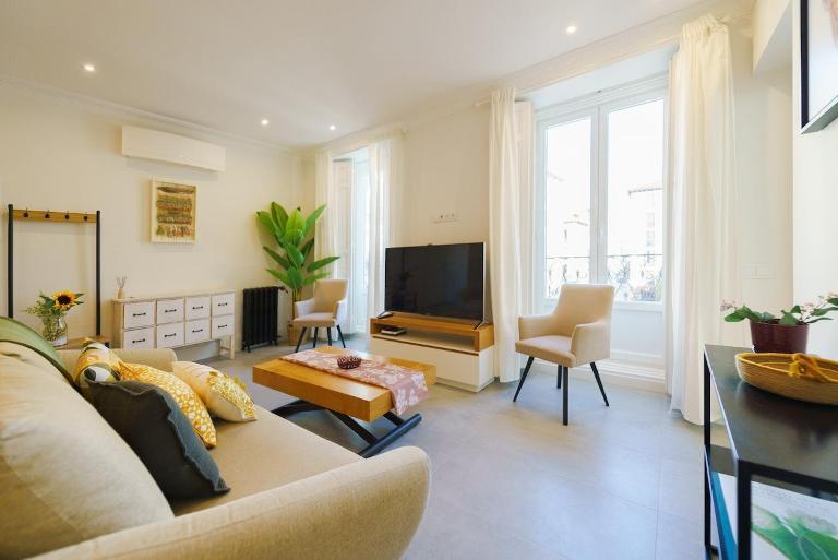 Exclusive temporary flat with central balconies Temporal AFI332D - B&B Madrid