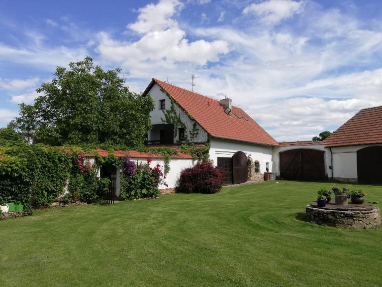 Statek u Badyho - B&B Dolní Třebonín