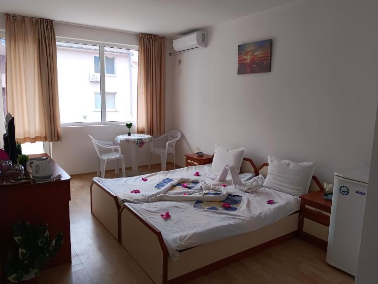 Стаи за гости Ники - Ferienwohnung Nessebar