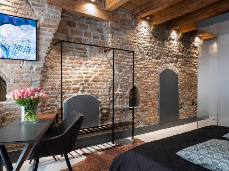 Officine Cavour CASA DEI LEONI Centro Storico Padova - B&B Padua