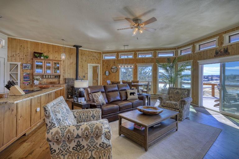 296 Carlee Place ("Nineteenth Hole Ski Chalet") - B&B Pagosa Springs